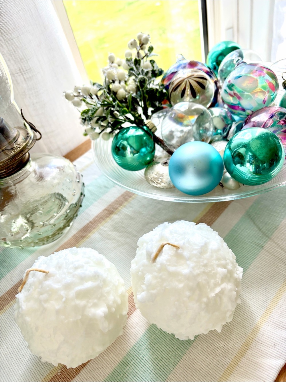 Partylite Iced Snowberries Snowball Candles